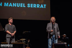 Homenatge a Moncho a L'Auditori de Barcelona <p>Joan Manuel Serrat i Miguel Poveda</p>